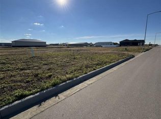 1115 E Madison St, Tea, SD 57064