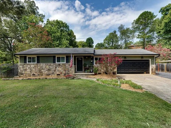 5713 Dagney Ln, Hixson, TN 37343