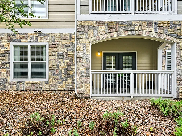 Stone Cliff Apartments — Photo 34