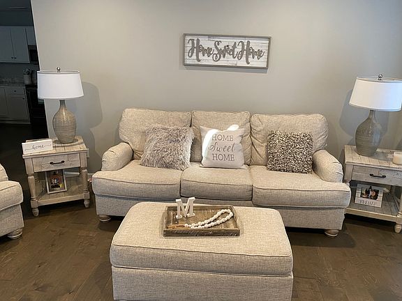 Neutral Colors Throughout