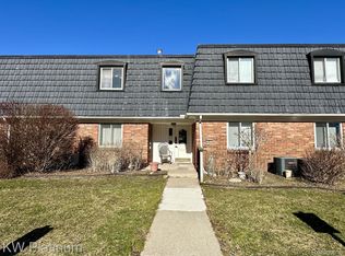 1810 Colonial Village Way APT 4, Waterford, MI 48328