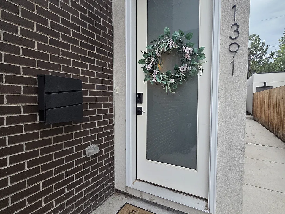 1391 Xavier St