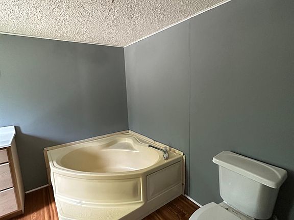 3rd image of 590 Lee Road 401 #1