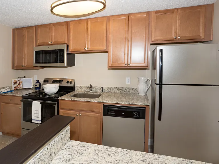 Bridgewater Apartments — Photo 7