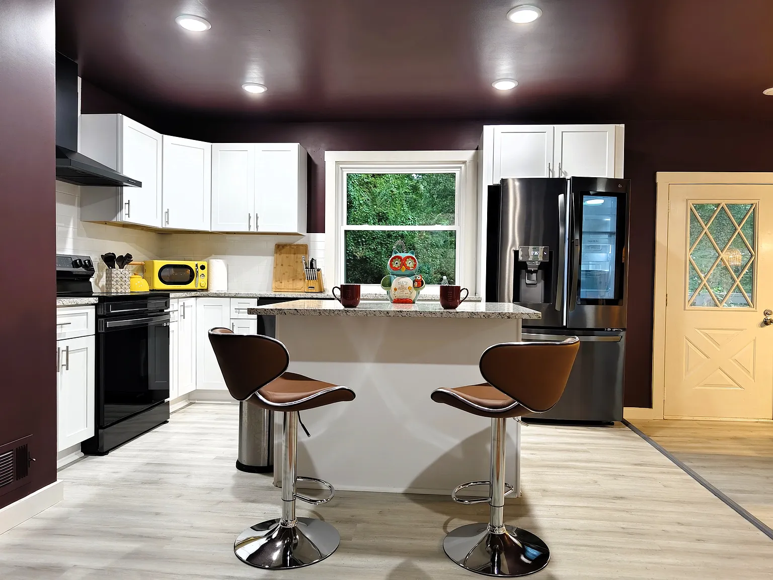 3 bed, 1190 sqft, $4,500 — Photo 3