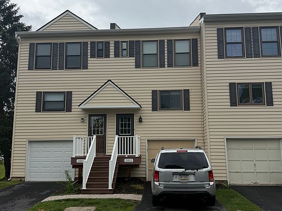 2nd image of 2802 Eagle Rd