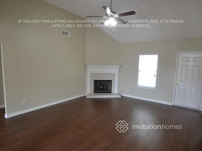 1346 Haynes Trace Ct — Photo 2