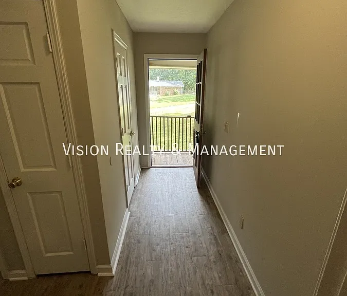 55 S Greenwood Dr — Photo 30