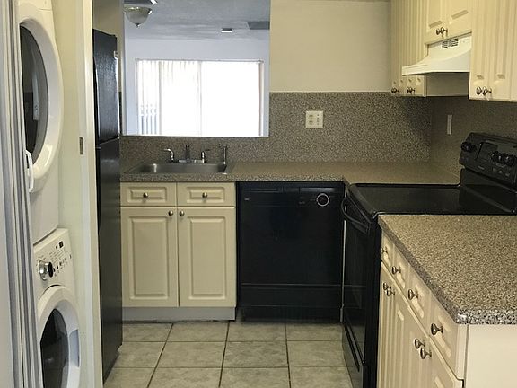 4th image of 12444 NW 11th Ln