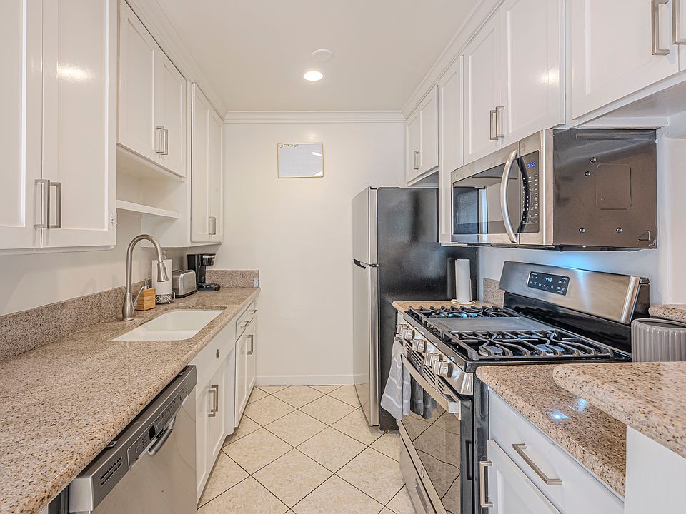 1st image of 1844 N Bronson Ave #0B-1Ba-450Sqft