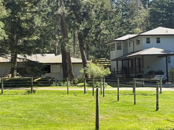 137 Forest Ridge Rd, Saltspring Island, BC V8K 1W4