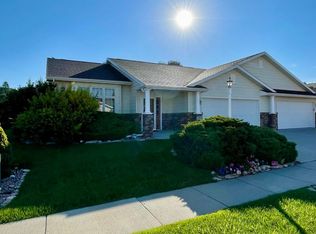 1910 Sunny Springs Dr, Rapid City, SD 57702