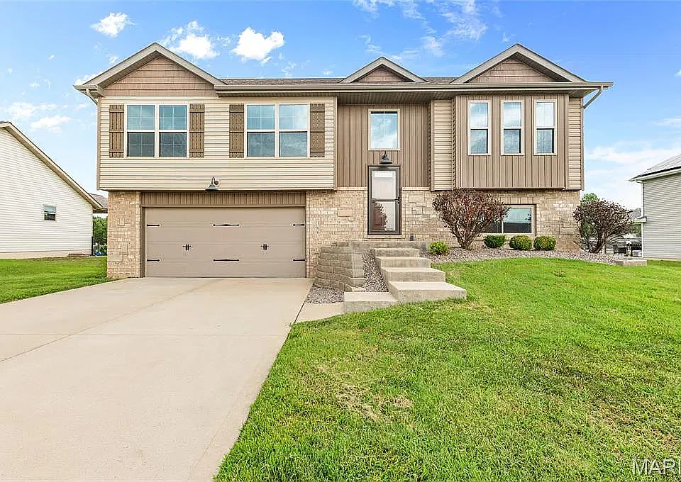 300 Olyvia Dr