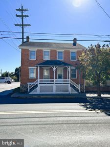 61 E King St, Littlestown, PA, 17340