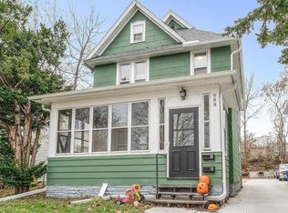 988 Margaret St #1, Saint Paul, MN 55106