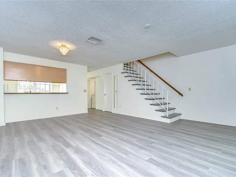 13937 Fletchers Mill Dr — Photo 19