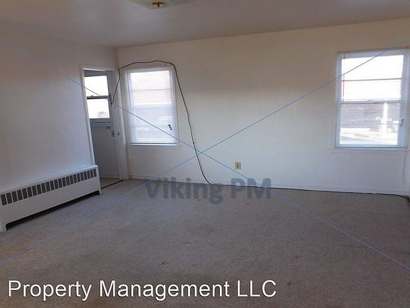 3rd image of 525 NW 4th St APT 3