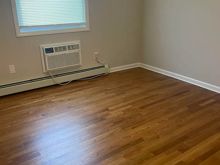 735 Greens Ave #19A — Photo 11