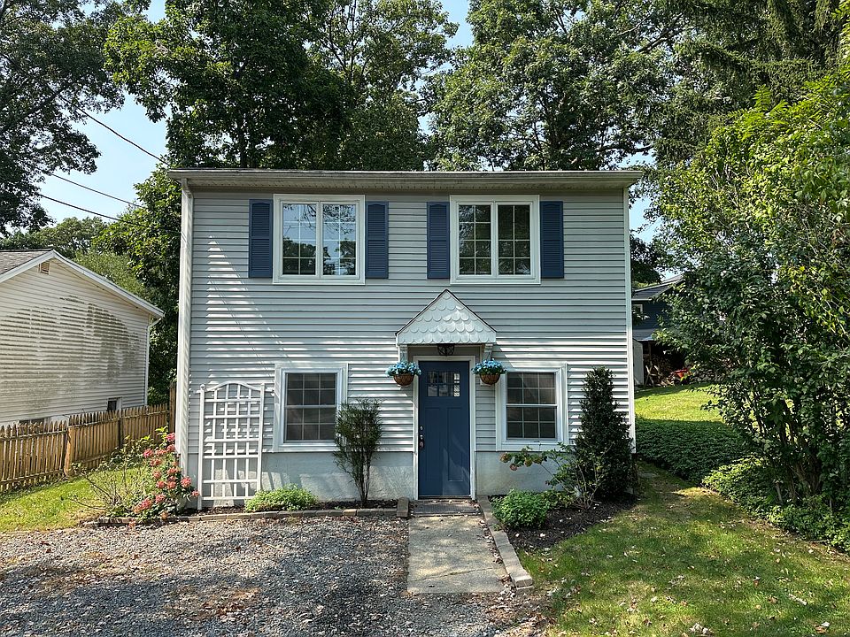 1st image of 304 Elmira Trl
