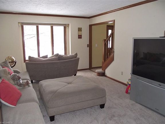 5th image of 9720 Royal Valley Dr