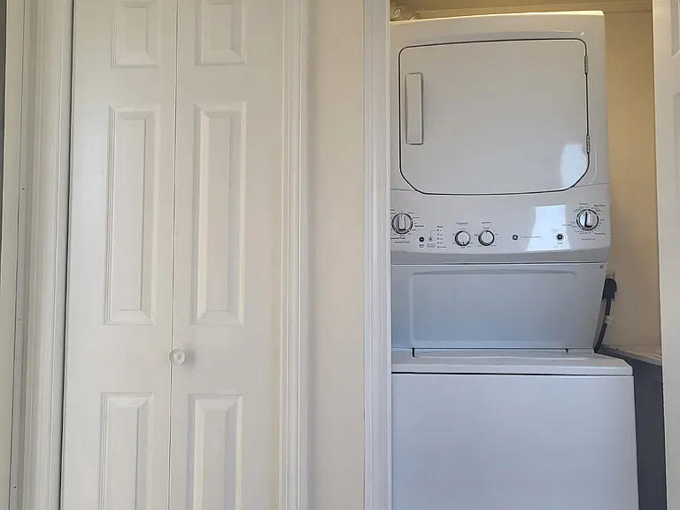 12 Portland Ave #3 — Photo 3