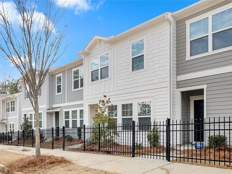 2684 Toucan Way SW — Photo 3
