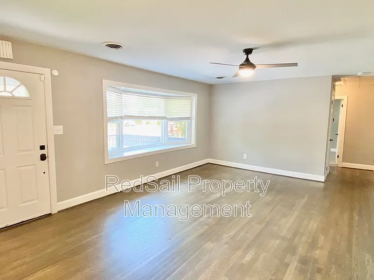 10 Westlawn Dr — Photo 6