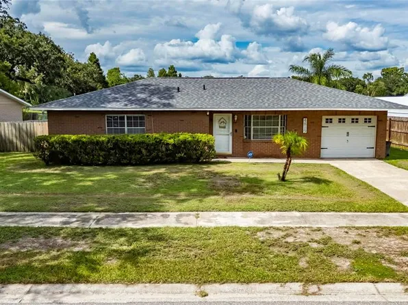 4819 Presidential St, Seffner, FL 33584