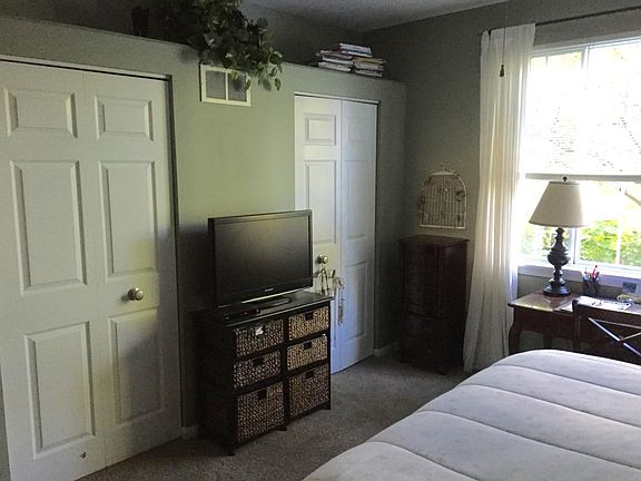 Master - good closet space