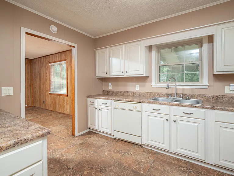 36 Anderson Grove Rd — Photo 4