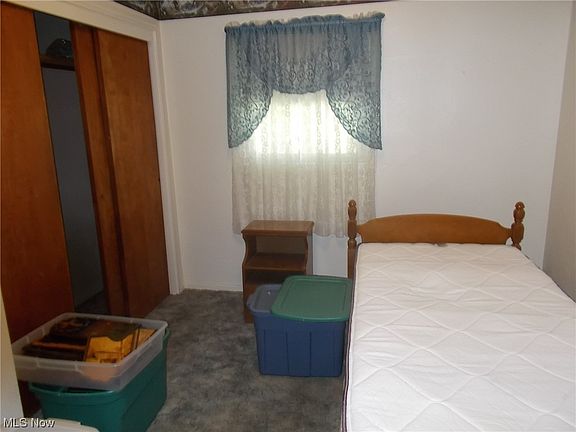 5th image of 628 Thayer Ave