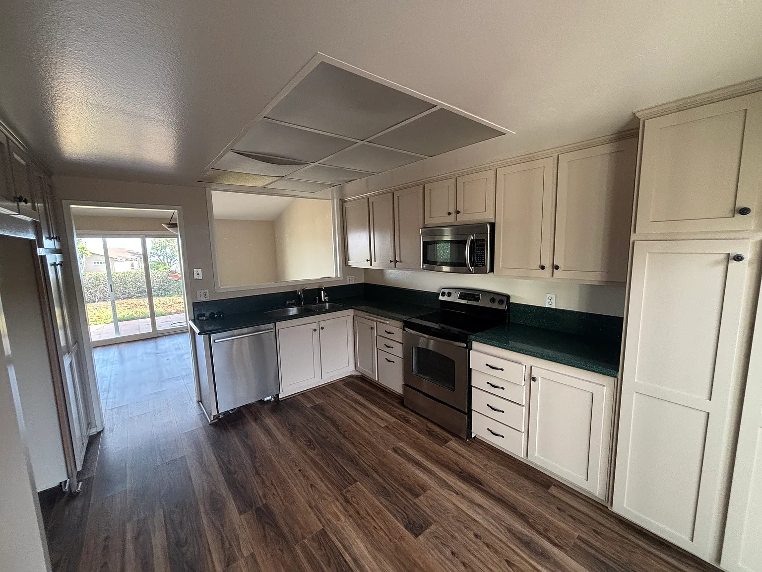 3 bed, 1546 sqft, $4,750 — Photo 4