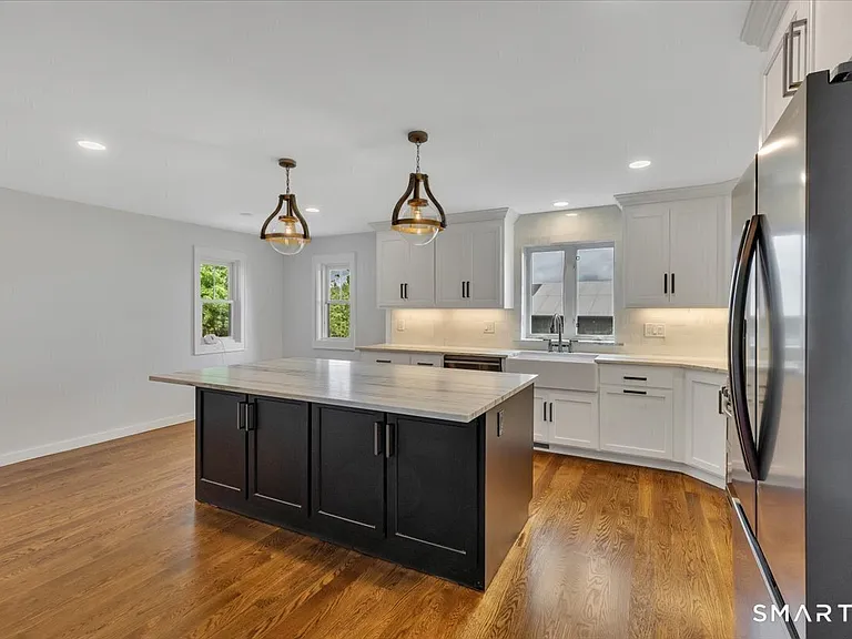 183 Bailey St — Photo 10