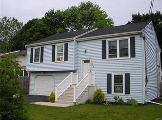 415 Peach Tree Trl, Forks Twp, PA 18040