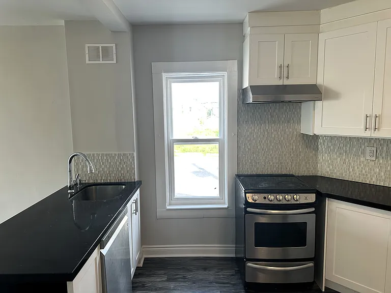 21 Maple St #1 — Photo 12