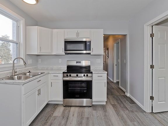 2nd image of 64 Thompson St
