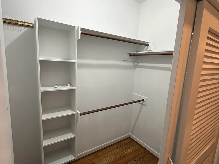 7218 Holder Forest Ct — Photo 44