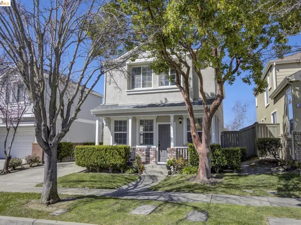 127 Jacaranda Ct, Hercules, CA 94547