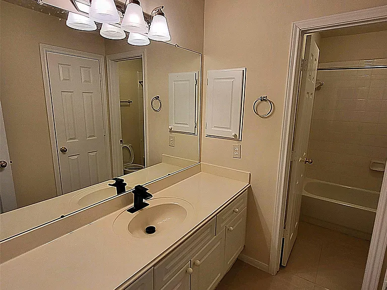 12923 Dove Point Ln — Photo 14