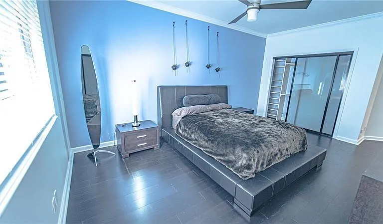 50 Bay Colony Dr — Photo 21