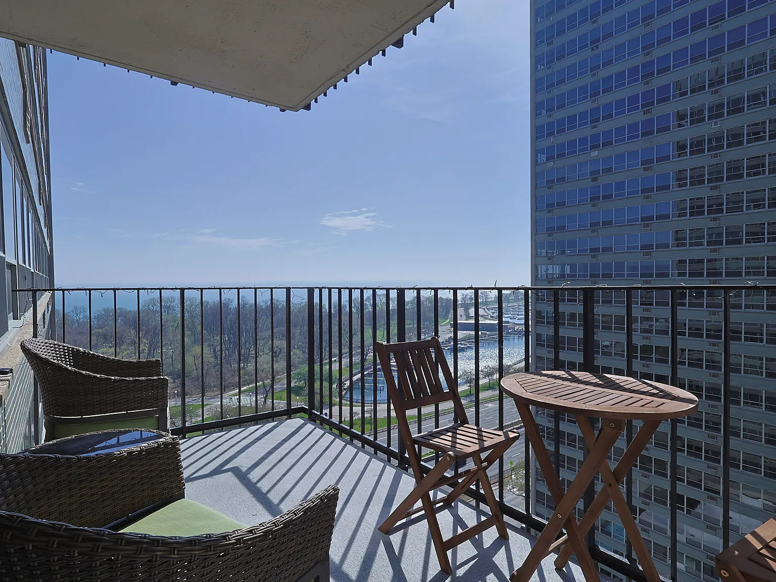 1 bed, 800 sqft, $2,500 — Photo 3