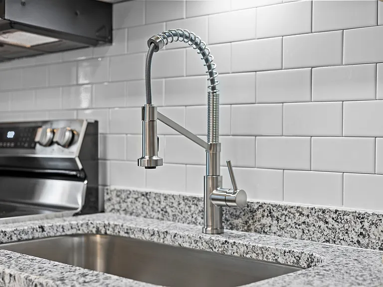 West Oak Apartments — Photo 24
