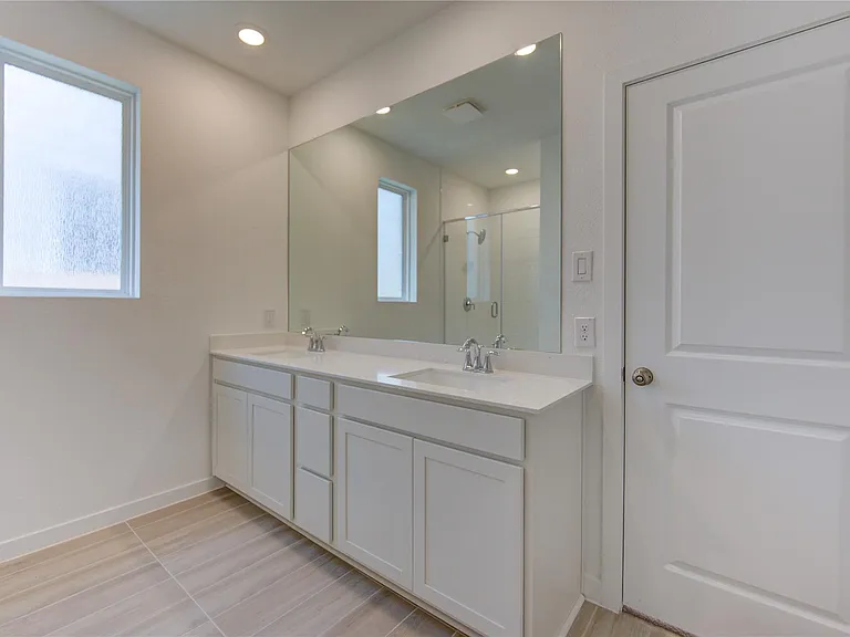 1047 Blue Stone Dr — Photo 43