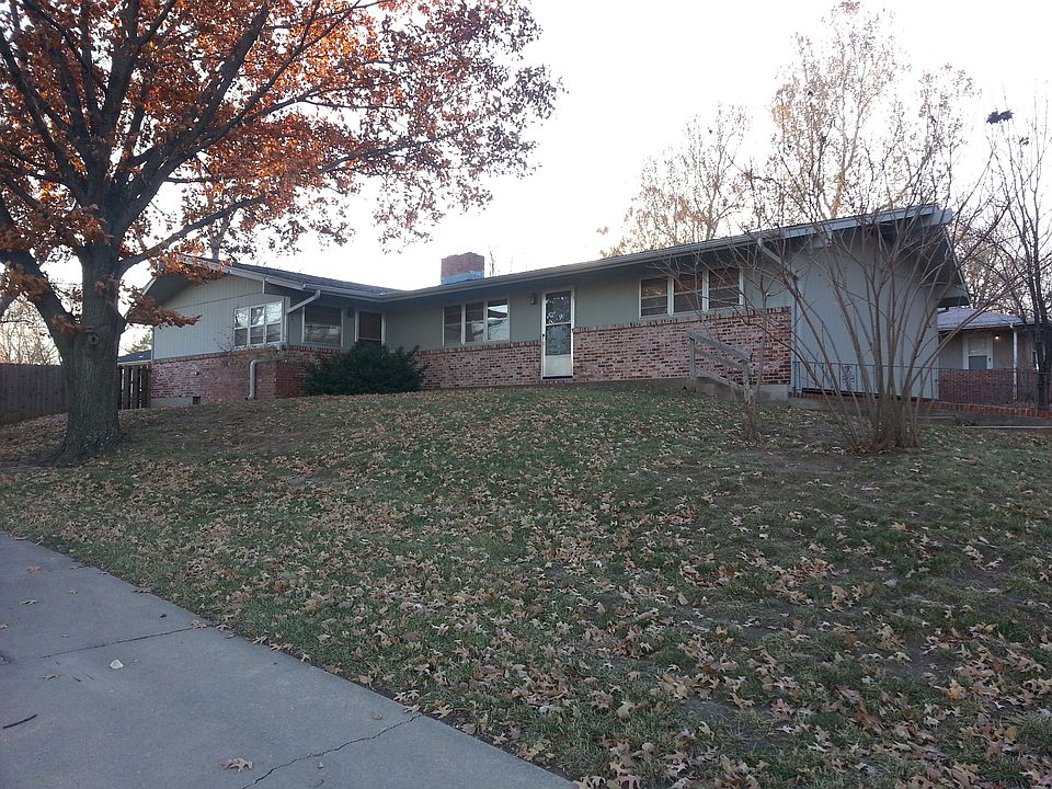 3005 #1 Dickens (Front)