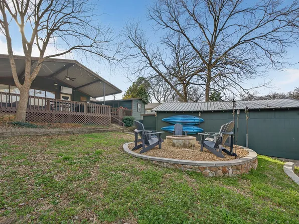 208 Harbor Dr, Gun Barrel City, TX 75156