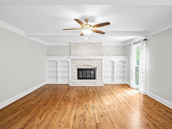 4th image of 12406 Mastin St