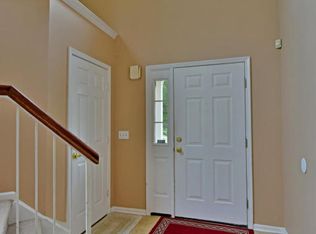 2 Heron Ct, Manalapan, NJ 07726