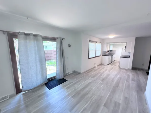 Kleisinger Duplex, 1502 & 1504 Prairie Rd #1504, Madison, WI 53711