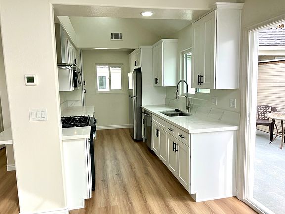 5th image of 26221 Via California APT B