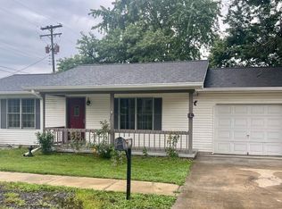 625 S 8th St, Mitchell, IN 47446